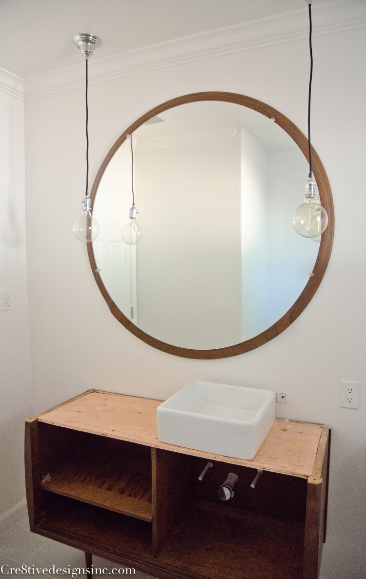 Mid-century Modern bathroom