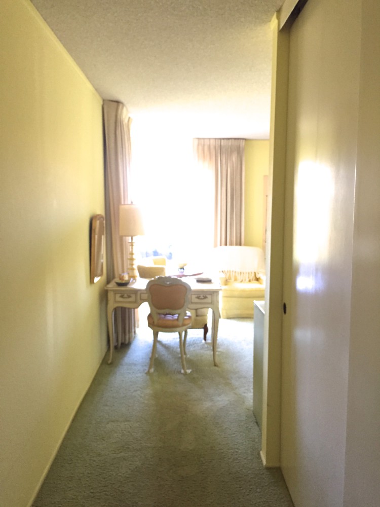 second entrance to the closet